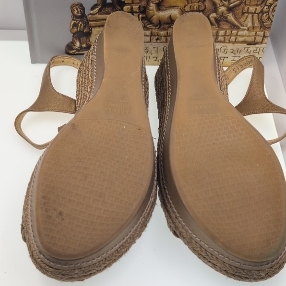 Austin Nights, Stuart Weitzman Metallic Raffia Flatty Wedges sz 8 - Picture 6 of 8